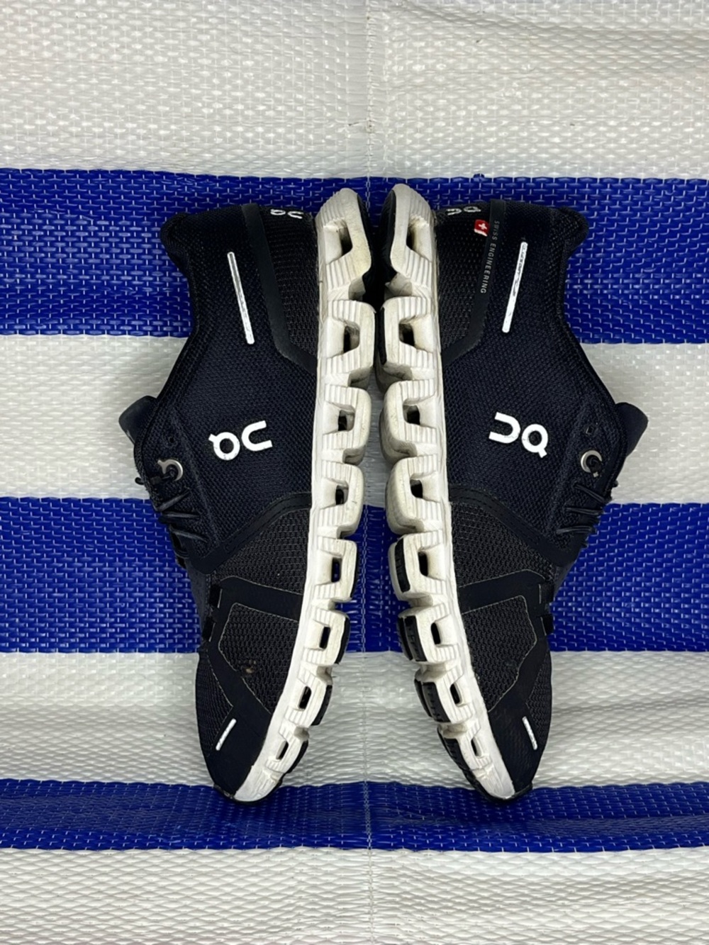 On Cloud 6 Comfort Running Shoes - Lightweight CloudTec Cushion Size 7 Shoes - Picture 3 of 15